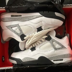 Jordan 4 OG Cement grey